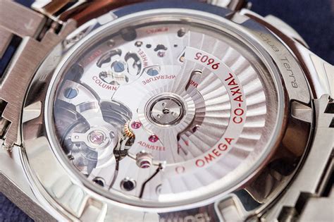 omega calibre 8900 review